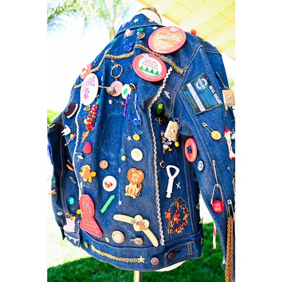 Custom 80's Denim Jean Jacket Levi's Orange Label Charms Pins Patches - Picture 8 of 15